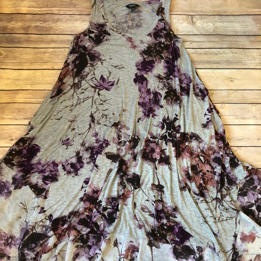 Vera Wang Floral dress